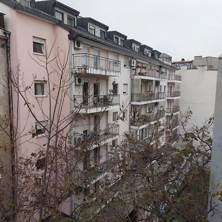 Gundulic Square 3 *